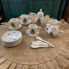 Vtg Child's 20 Piece Porcelain Tea Set Teddy Bear and Christmas Tree Astor Lane
