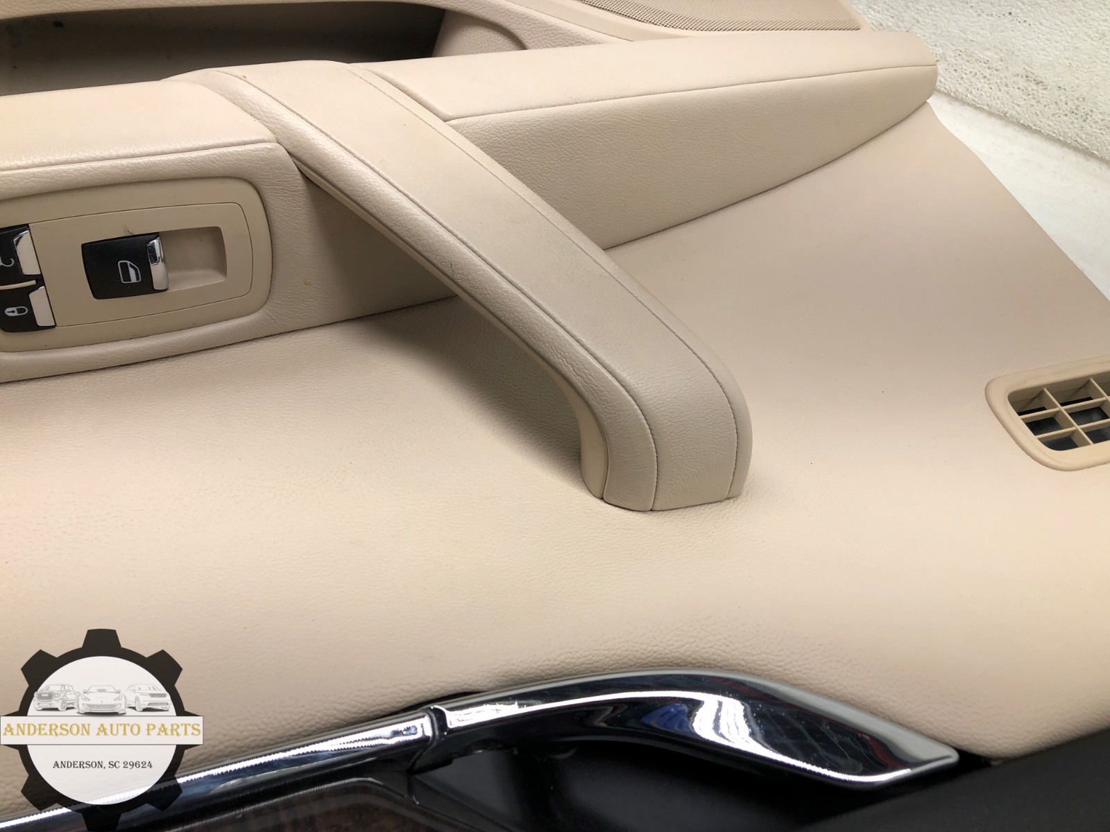2014-2020 MASERATI QUATTROPORTE RIGHT PASS FRONT INTERIOR DOOR PANEL OEM #NOTE