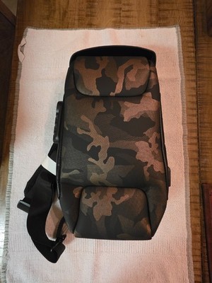 Anti Theft Sling Bag Waterproof Chest Bag Crossbody Backpack w/ USB Charge Port