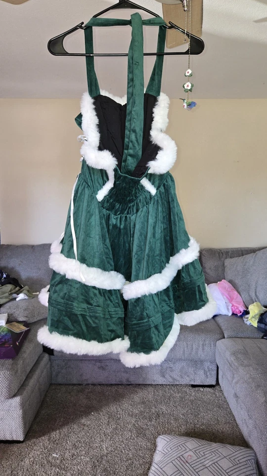 Juniors/Teen M Green Mrs Claus Velvet Dress Faux Fur Trim + Fuzzy Cape Poncho - Image 3 of 4