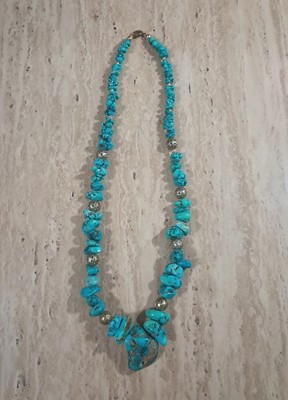 Vintage Turquoise Chunk Beaded Graduated Necklace 26 in Navajo Native American 