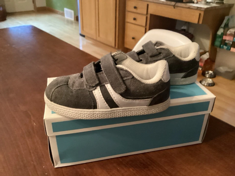 Circo Toddler Dermot Shoes Size 9 Gray - Image 2 of 4