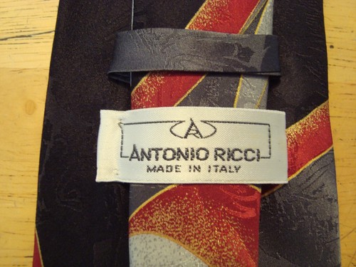 ANTONIO RICCI ITALY GRAY RED ABSTRACT 100% SILK MEN'S TIE L- 56" W- 4" EUC - Picture 3 of 6