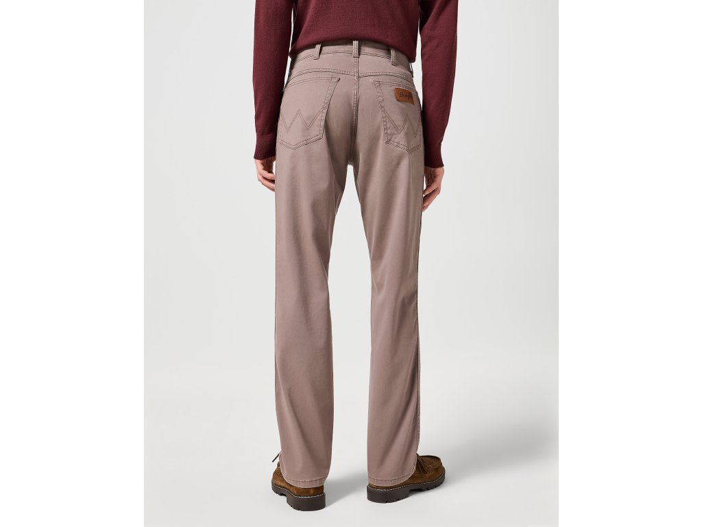 Wrangler Texas Stretch Trouser Chino For Men 112356884 in Iron