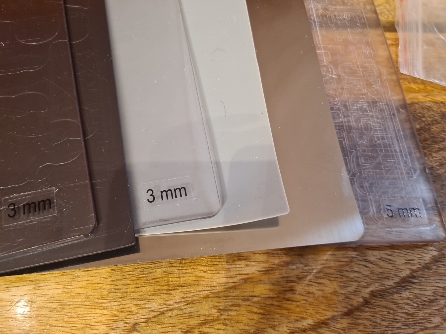 Kit 'N' Caboodle Pro Cut A4 Die Cutting + Embossing Machine Blue. Full