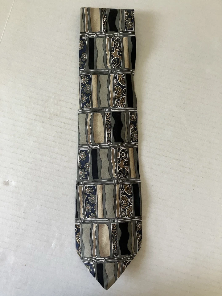 Gravata masculina baixo seda cetim cinza bronzeado preto branco geométrico feita nos EUA 58" - Imagem 2 de 4