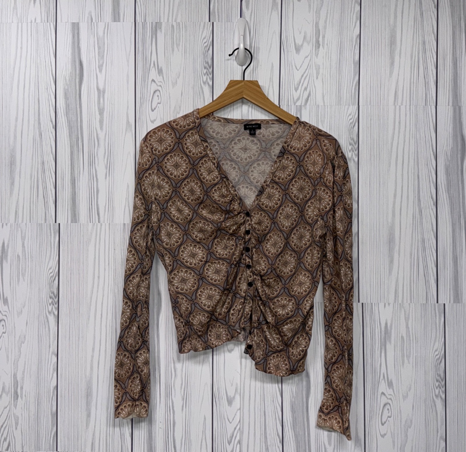 Nine West top womens size large button up long sleeve blouse patterned stretch