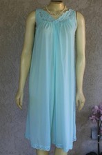 SHADOWLINE GREEN NIGHTGOWN SMALL LACE GOWN NEW