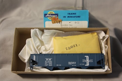 ATHEARN 1752 --- COCHE TOLVA 4 BAHÍAS BOSTON & MAINE | Zustand: New