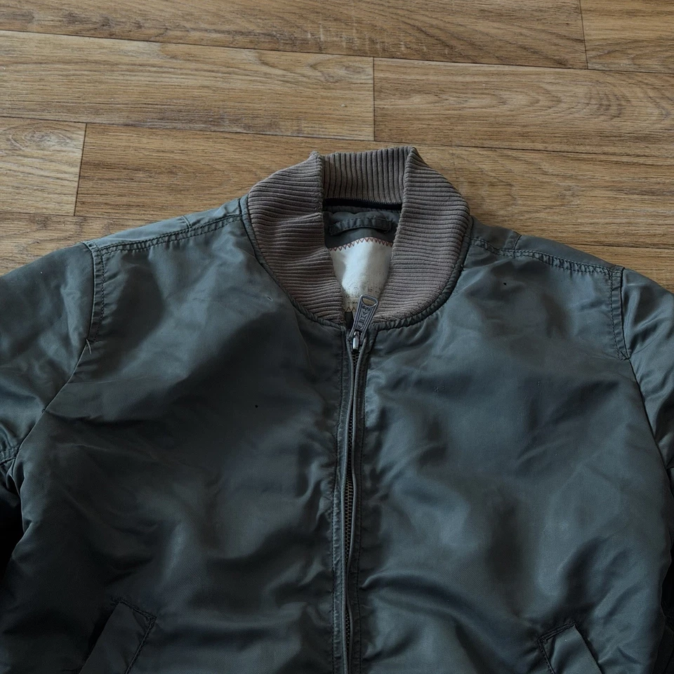 Alpha Industries MA-1, Foto 2 von 5