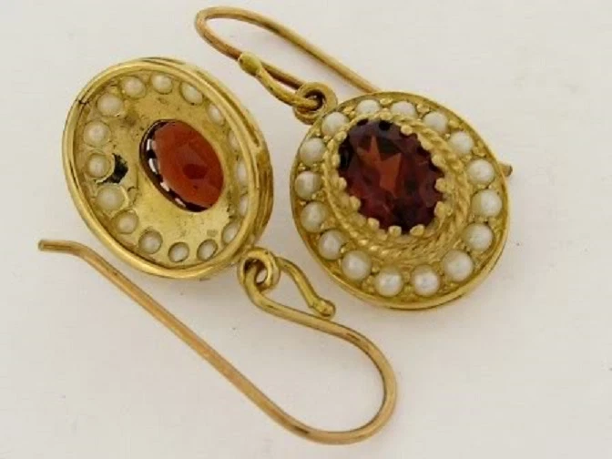 E064- Genuine 9ct Yellow Gold Natural Garnet & PEARL Cluster Drop Earrings - Image 3 of 3
