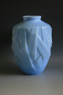 ART DECO SCHNEIDER OPAL BLAU GLAS VASE - UM 1930