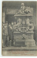 PARIS X - Faubourg Saint-Martin - Gusseisenbrunnen durch Unterschrift erhöht - 23575