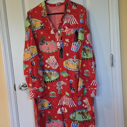 VNT Nick & Nora Men's XL Nightshirt 100% Cotton Circus Print Button Neck