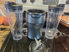 Ninja BN300 Series Nutri-Blender 700-Peak-Watt  Personal Blender