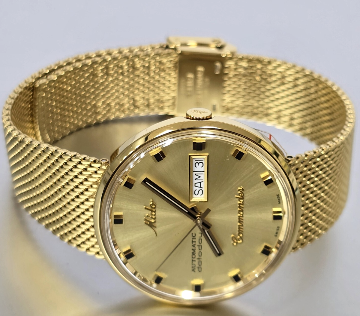 Mido Commander 1959 37mm Gold Dial Men's Mesh band Watch M8429