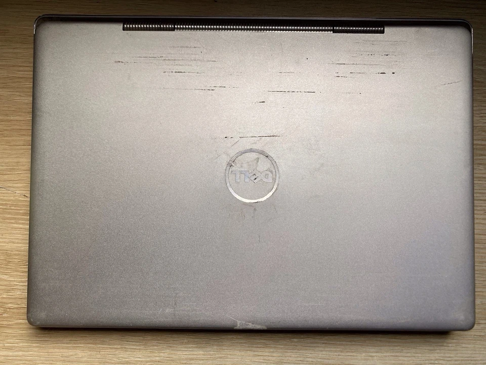 Dell XPS 14Z P24G 14" Laptop Untested No HDD or RAM - Image 4 of 4