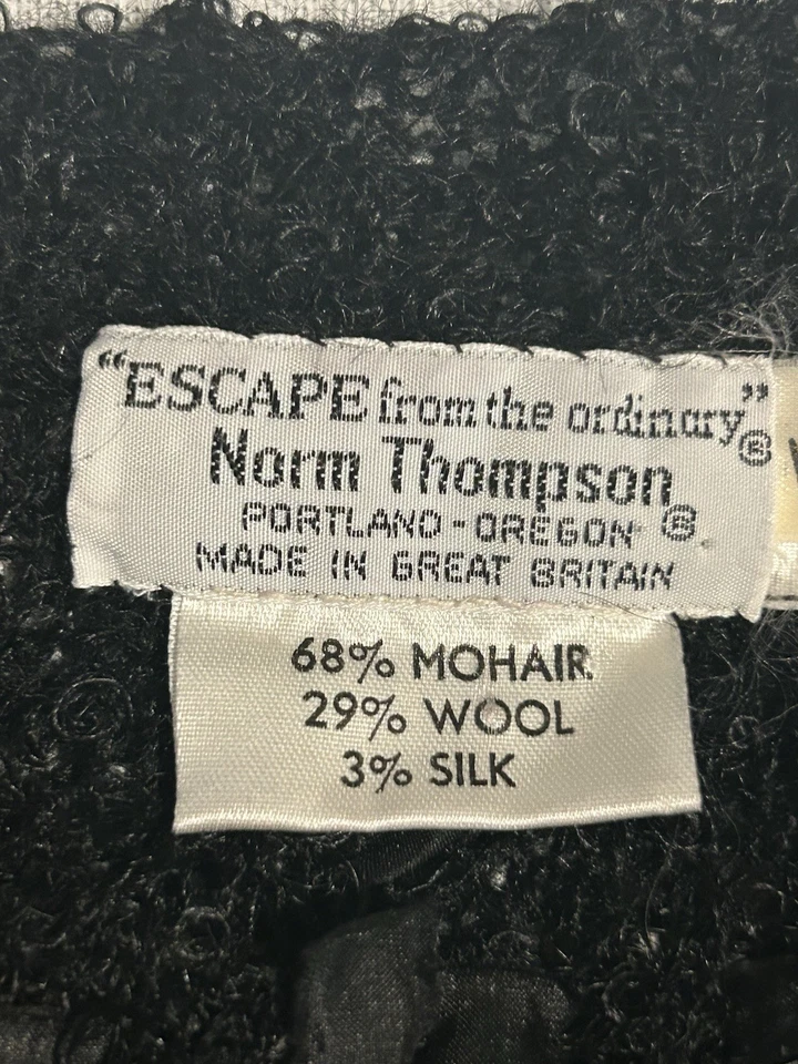 Cardigã de lã mohair vintage suéter de malha manual tamanho M fita preta bordada Inglaterra - Imagem 2 de 4