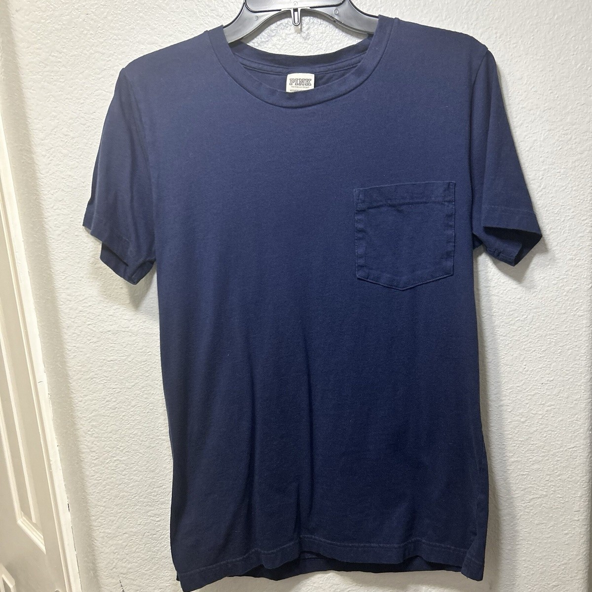 T-shirt Victoria's Secret – Rose Bling Boise State – Poche – NEUF Avec étiquette