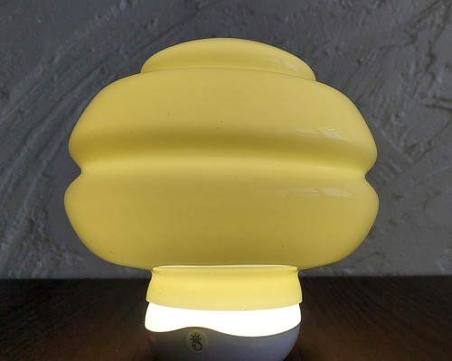 Early to mid 20th century glass art deco cream lamp shade | Beehive shape - Picture 5 of 8