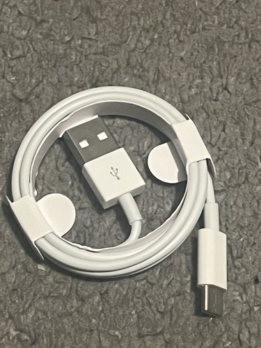 Apple IPhone charger for iPhone 15 and iPhone 16 - Picture 3 of 4