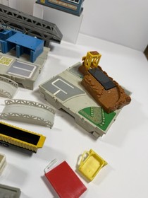 Vintage Galoob Micro Machines Travel City Parts Lot Big Rig Haulers Accessories