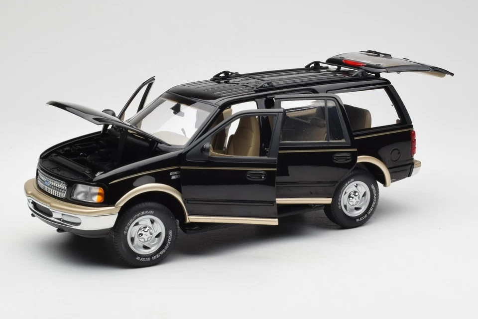 22710 Ford Expedition Eddie Bauer Version Black UT Models 1/18 - Image 3 of 4