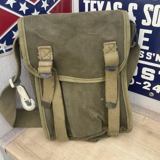 WW2 US Army paratroopers demolition bag
