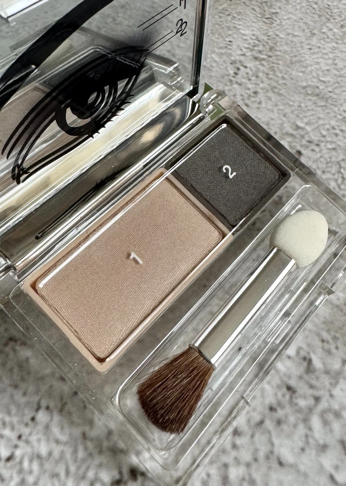 Clinique All About Shadow Duo 06 Neutral Territory Eyeshadow Palette New Boxed - Image 2 of 4