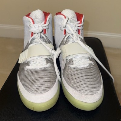 Nike Air Yeezy 2 NRG Wolf Grey Pure Platinum High Top Sneakers 508214-010 2012