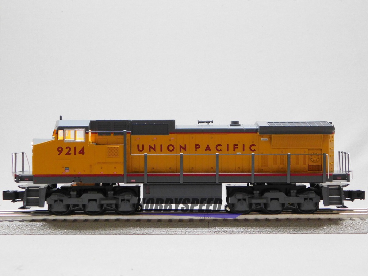 LIONEL UP LIONCHIEF DASH 8 DIESEL LOCOMOTIVE #9214 engine O LIONEL UP LIONCHIEF DASH 8 DIESEL LOCOMOTIVE #9214 engine O