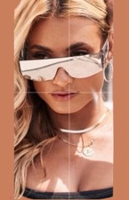 Quay Australia Sunglasses Mirror Chrome Silver Shield Sunnies NEW WAVE 59308 New