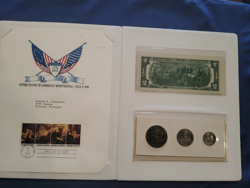 1976 Bicentennial Coins & 1976 $2 Note First Day Issue & Commemorative Stamp
