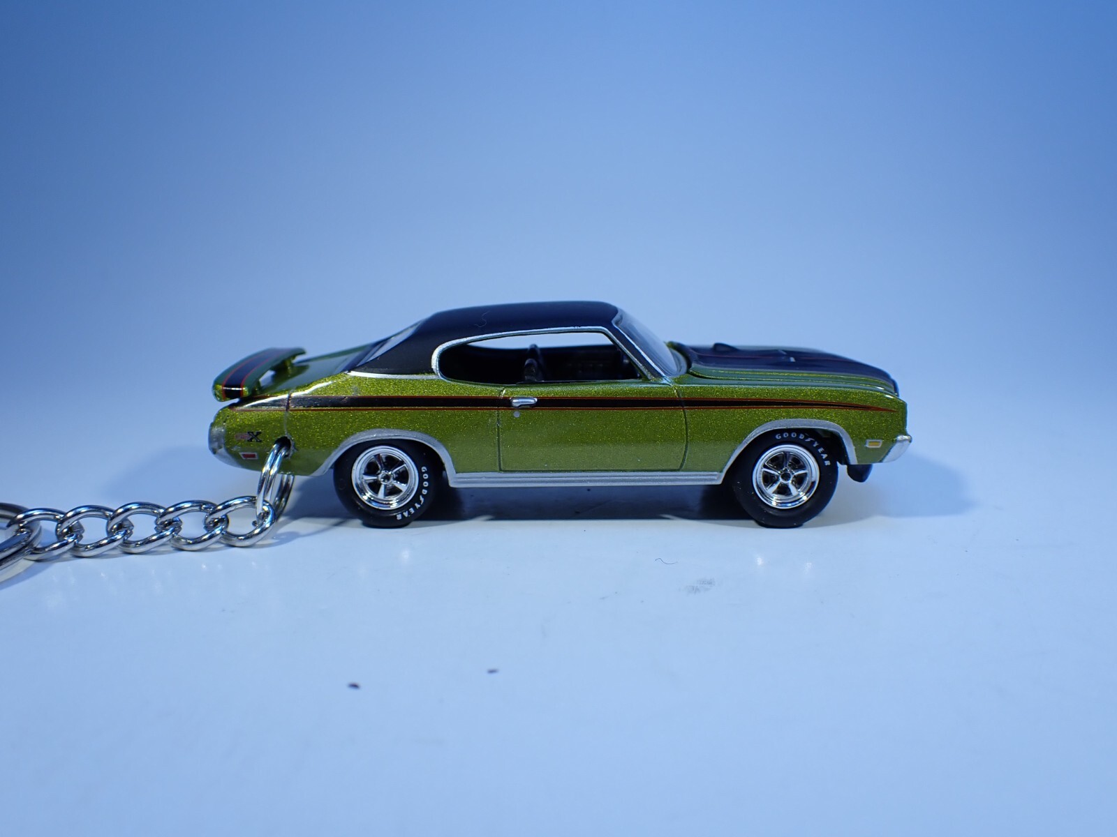 Picture 4 of 5