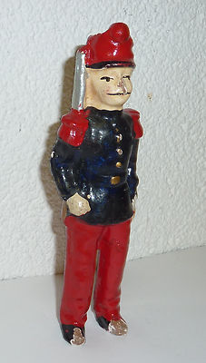 Französischer Soldat Massefigur 18 cm Pfeiffer Tipple Topple (?) Frankreich