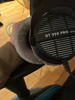 beyerdynamic DT 990 PRO Studio-Monitoring Ohrumschließende Kopfhörer -...