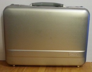 targus hard shell laptop case