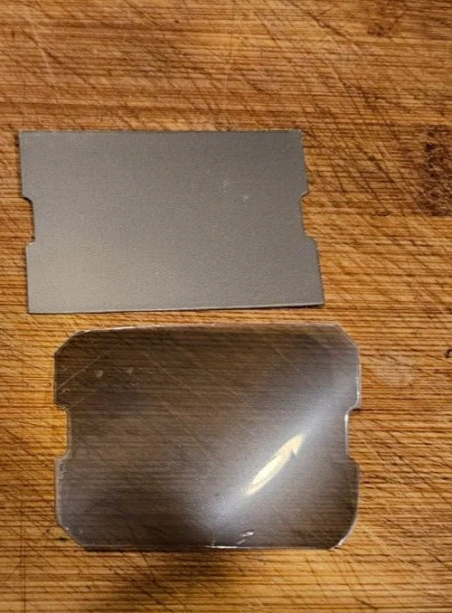 GAME&WATCH part Set lot 1 laser cut reflector for Widescreen and 1 polarizer - Image 2 of 4