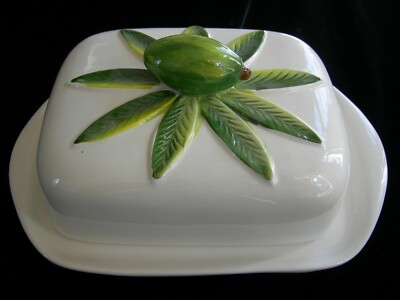 *Bassano* Keramik Handbemalte Butterdose Grüne Olive Relief 250 gr. 19x13 cm 