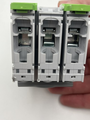 Noark Miniature Circuit Breaker B1H3D10 3 Pole 10 AMP UL489 1000844 50/60Hz - Picture 3 of 4