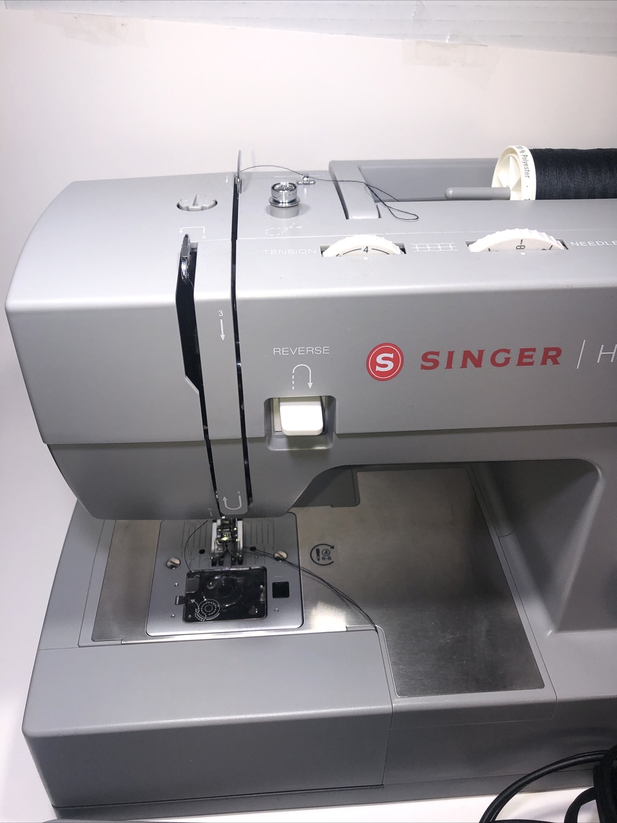 SINGER HD6380M Heavy Duty Sewing Machine comes with Extension Table
