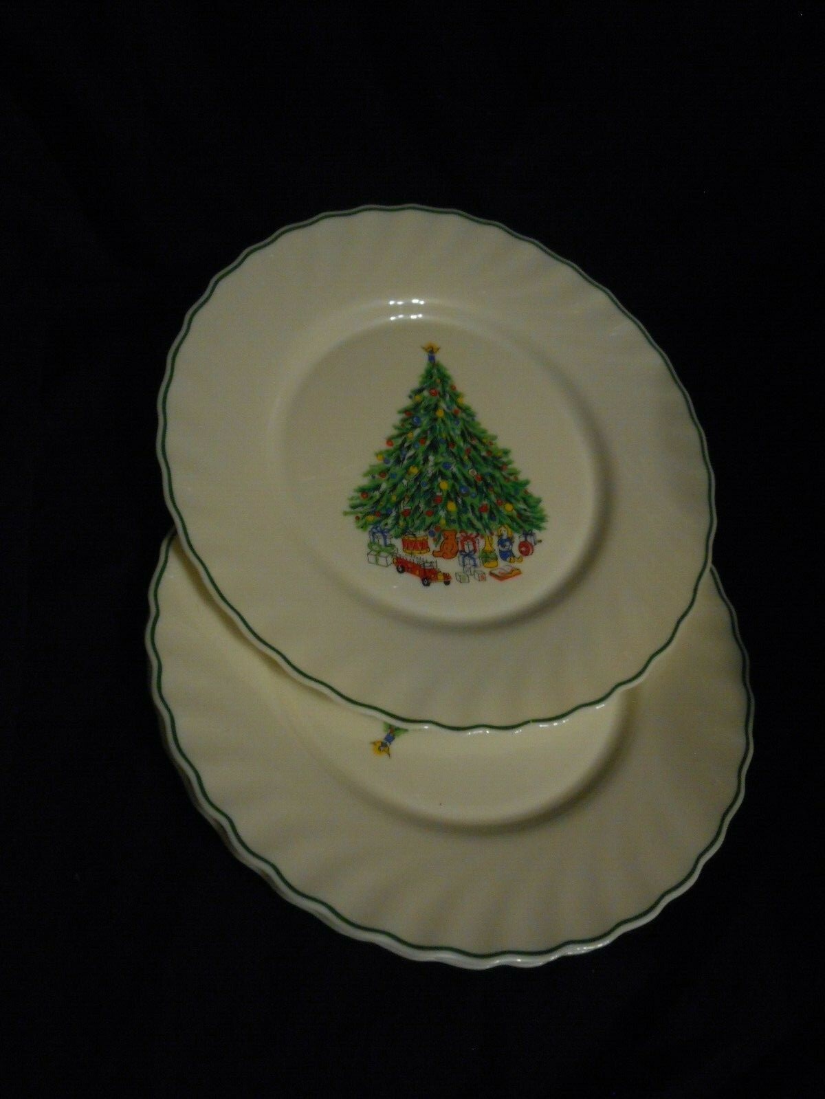 Noel Porcelle China House of Salem Christmas Tree Pattern Set 4