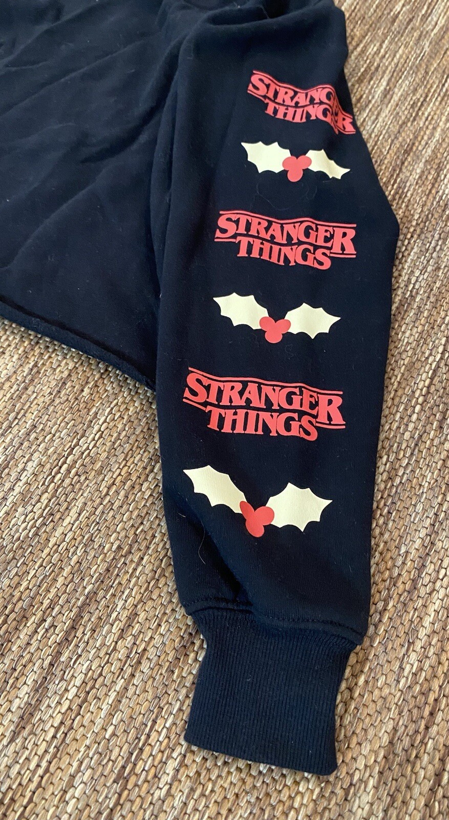 Stranger Things Christmas Pullover Sweatshirt Wom… - image 4