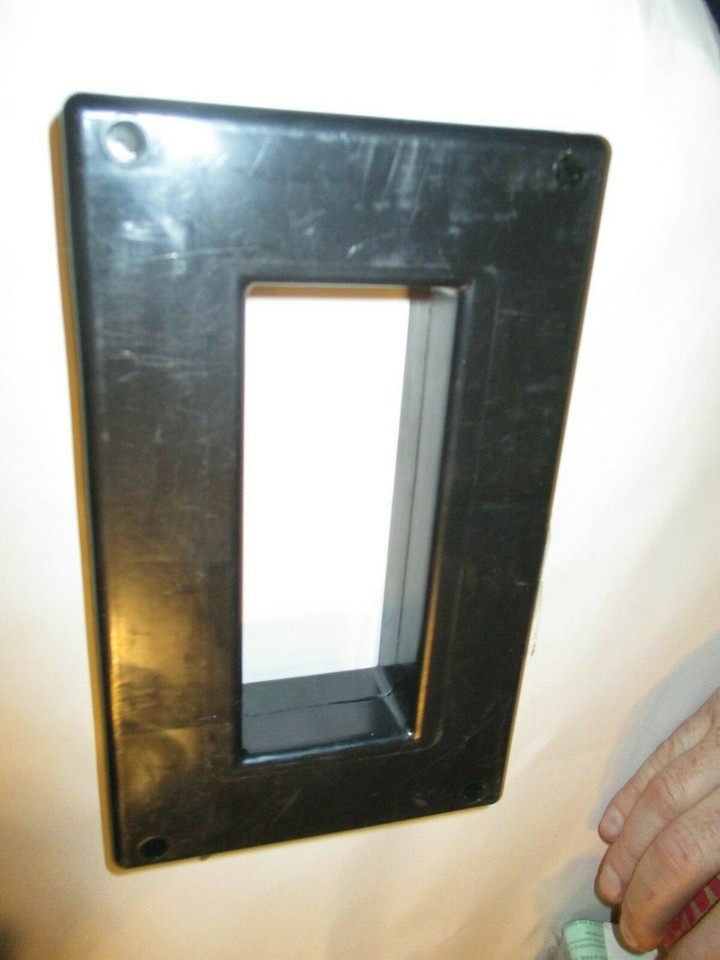 Trasformatore di corrente 600/5A O30, classe 0,5