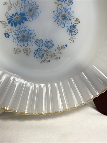 4 Vintage Termocrisa Milk Glass Bowl Salad Plates Blue Floral Gold Luster Rim - Picture 5 of 7