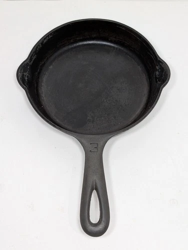 Griswold 3 Cast Iron Skillet 709 B Erie PA USA Large Letters