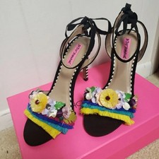 NIB Betsey Johnson heels