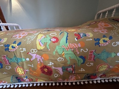 Vintage Fieldcrest 60 s Twin Bedspread w/ Pom Poms - Circus. Excellent!
