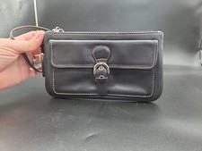 Vintage Coach SOHO Leather Wristlet Clutch Wallet Black Buckle Soho