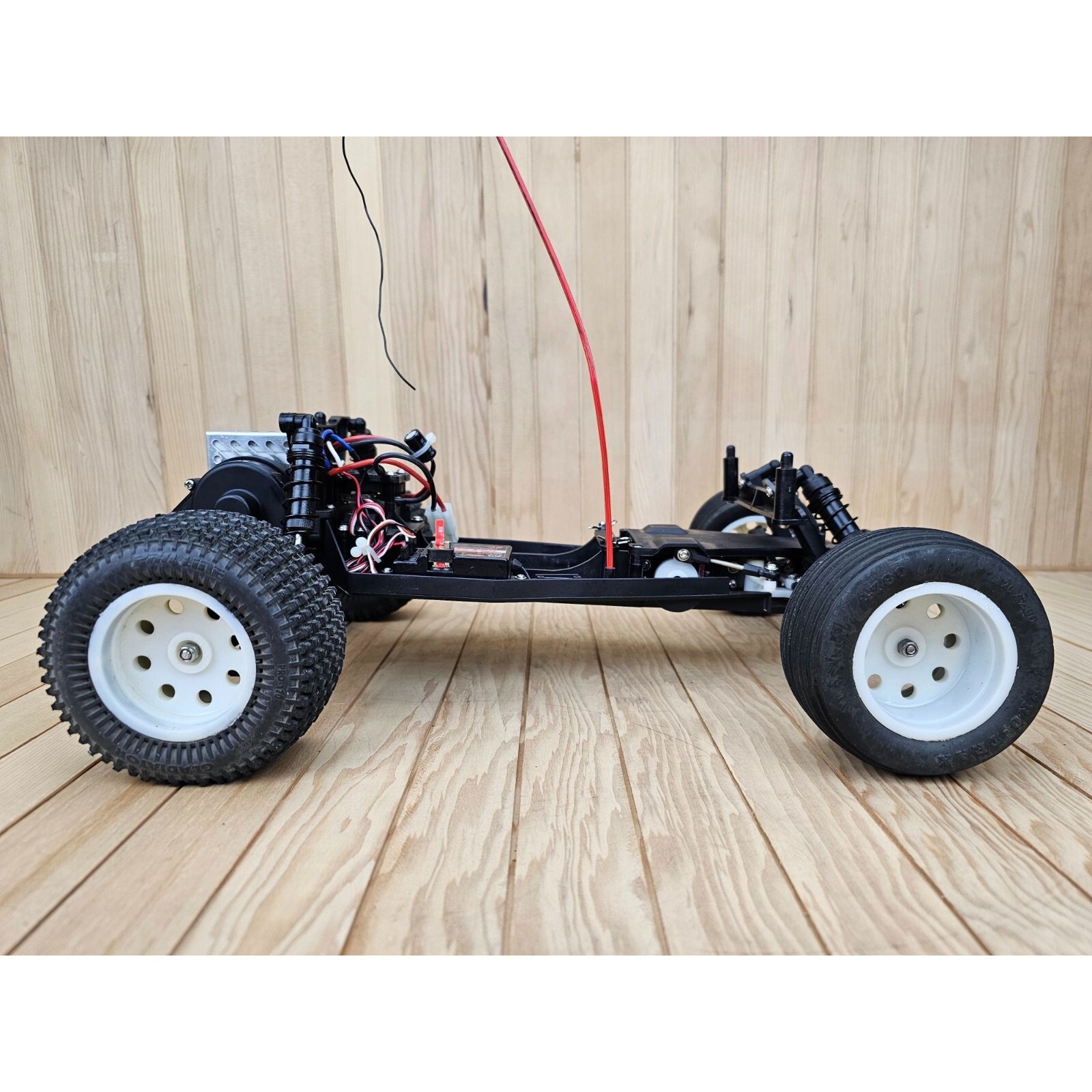 Vintage 1995 Traxxas Rustler 1st Gen 2WD Collector's OG Shelf Queen